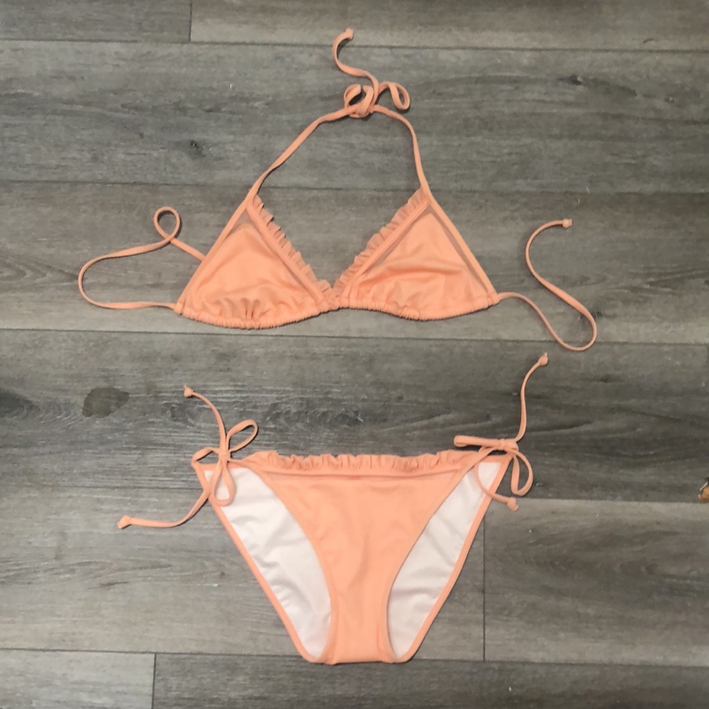 Victoria’s Secret bikini
